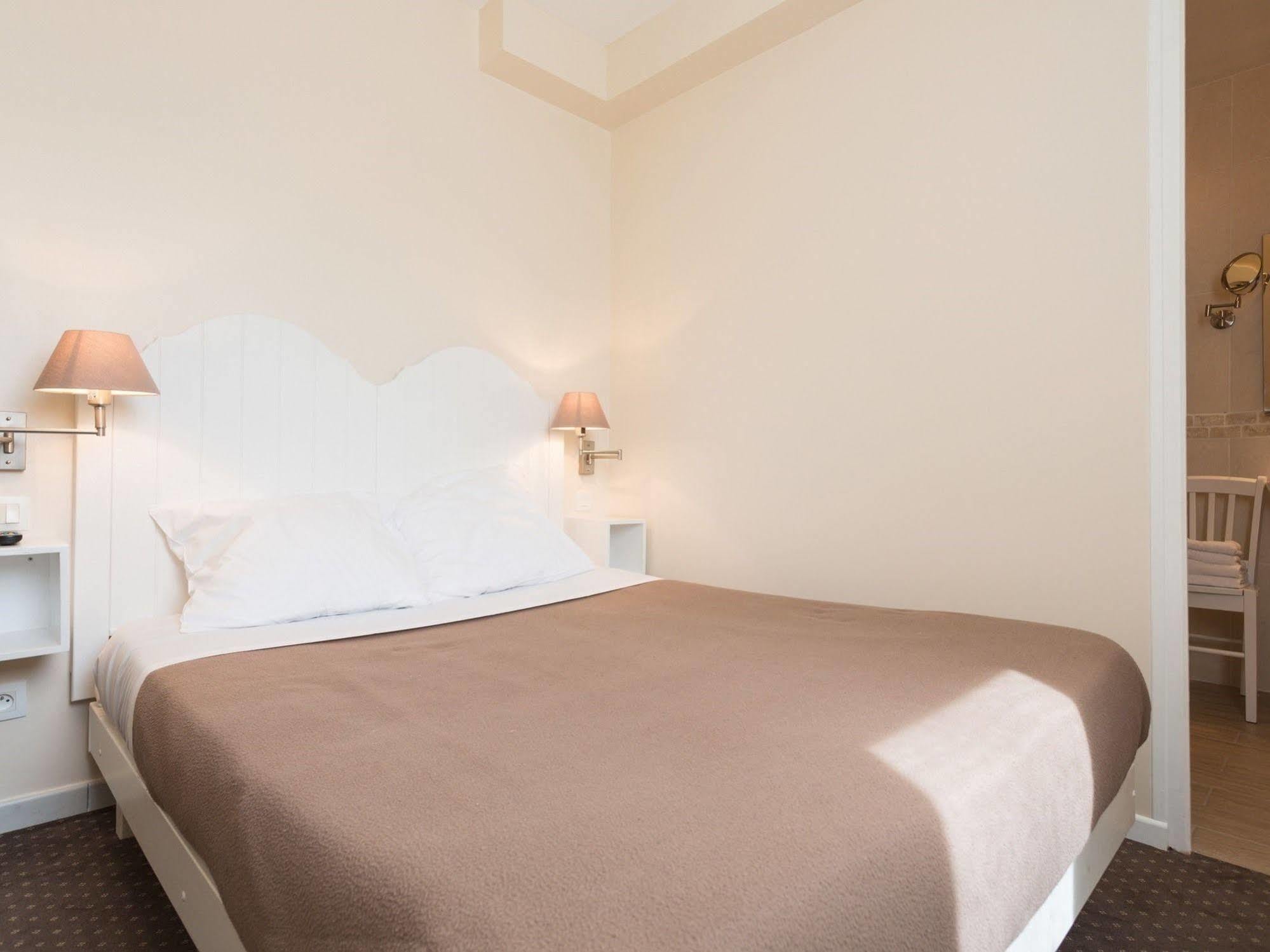 วีลา ทราซี อาร์โรม็องช์ Hotel Tracy-sur-Mer ภายนอก รูปภาพ